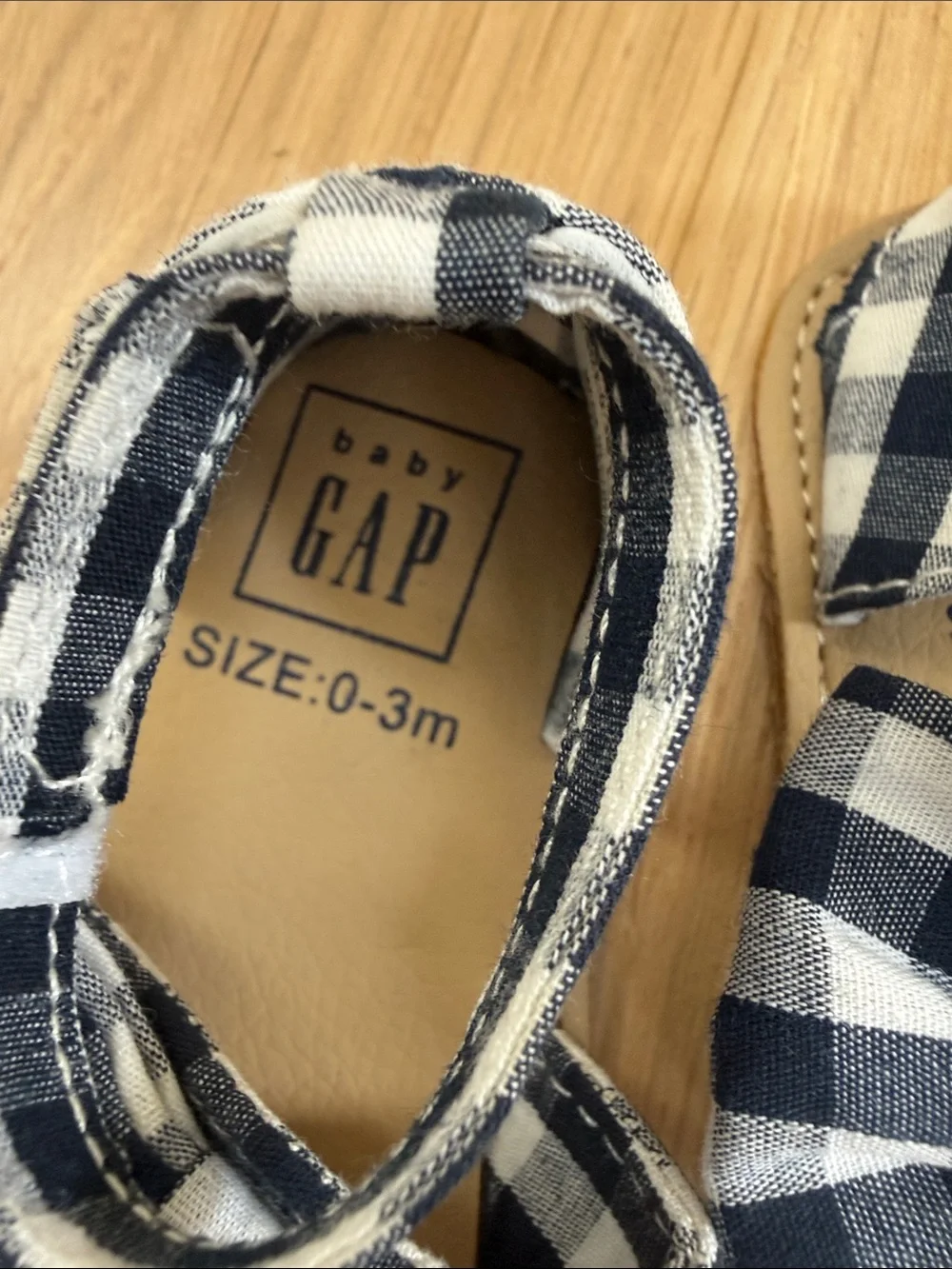 GAP Navy and White Plaid Bow Baby Sandals